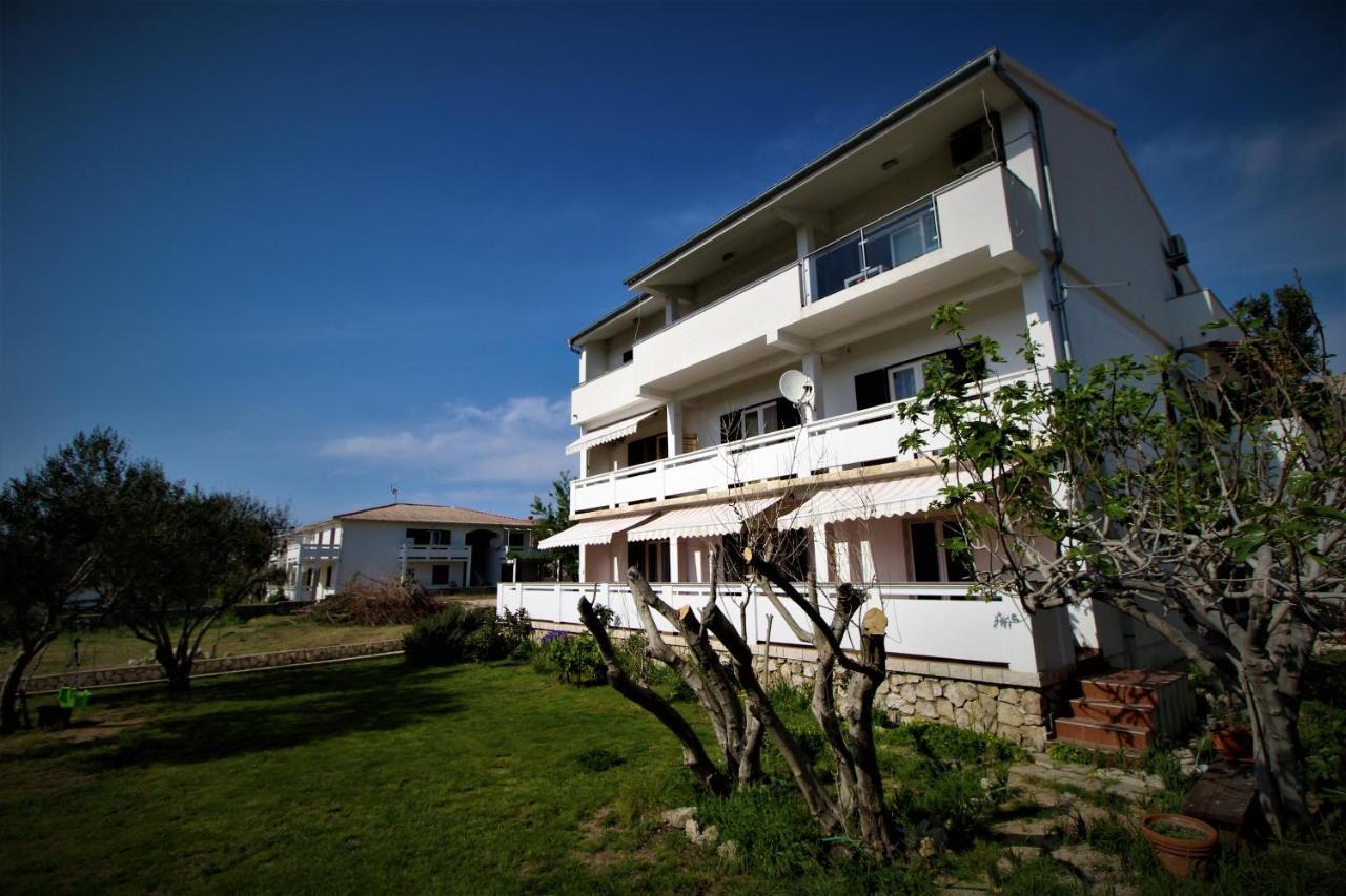 Apartment Pag 13060A Pag Town Exterior photo